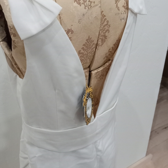 Dress - Picture 4 of 4